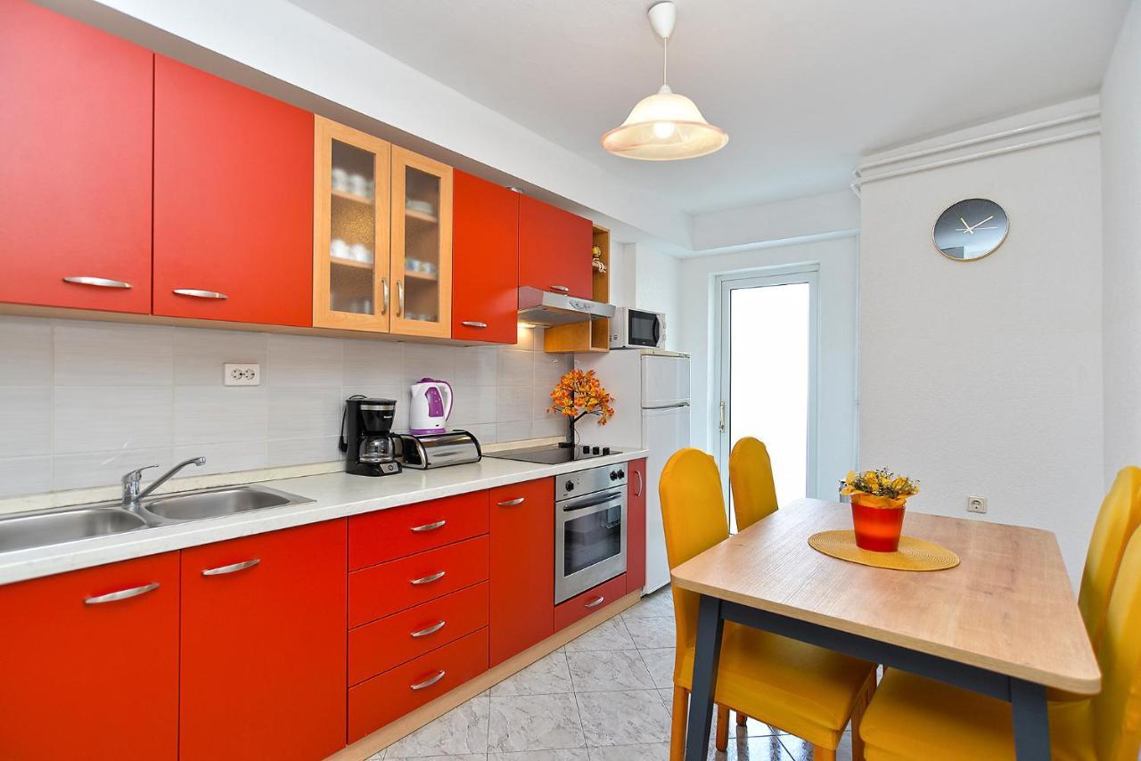 Apartments Milka 2074 포레치 외부 사진